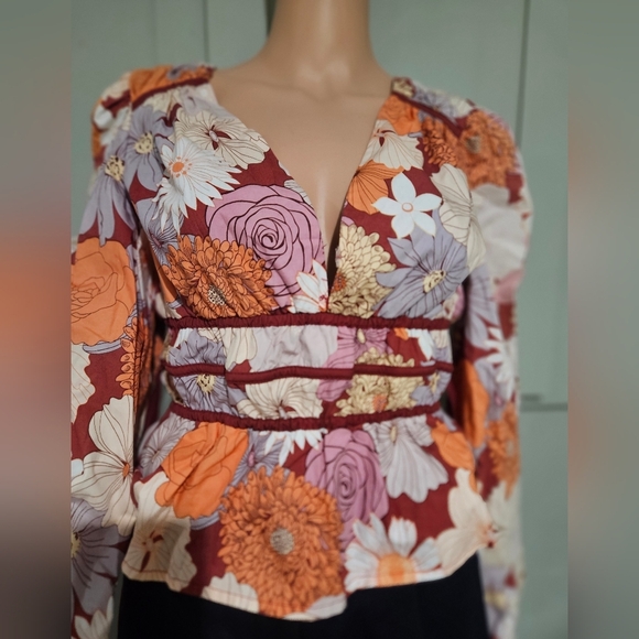 LISTICLE Floral V-Neck Blouse | Smocked Waist Romantic Boho Top.Size S (NWT) - Picture 9 of 16